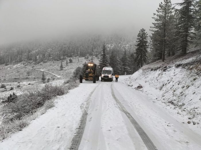 Kar yann etkili olduu blgelerde yol ama almalar balad