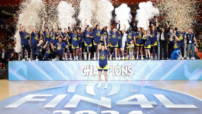 Fenerbahe EuroLeague’in ampiyonu Oldu