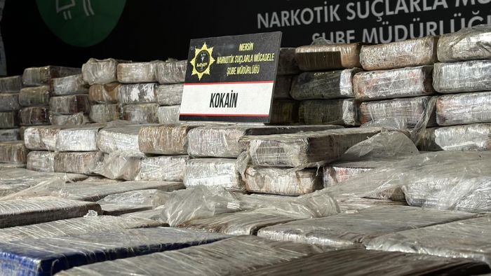 Mersin Limannda yzlerce kilo kokain ele geirildi