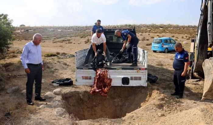 Mersin’de Menei Belirsiz 500 Kilo Et Ele Geirildi