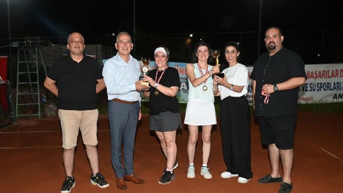 Anamurda Geleneksel Tenis Turnuvas dlleri