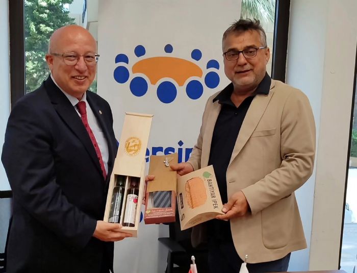 Mersin ve Hataydan Bir lk: Karde Kent Konseyi