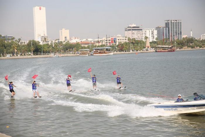 ’Uluslararas Akdeniz Su Sporlar Festivali’ cokuyla balad