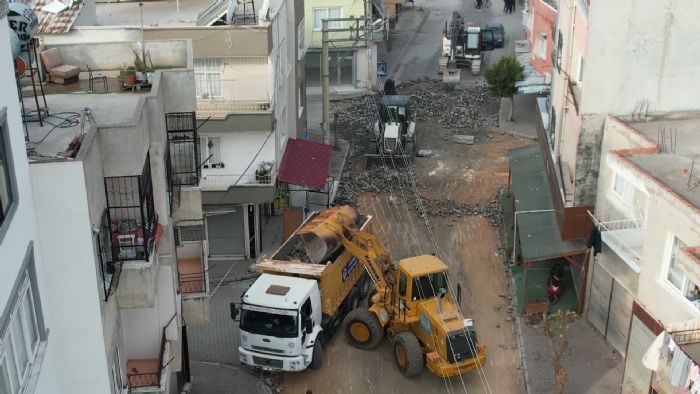 Gne Mahallesindeki yol ilesi bitiyor