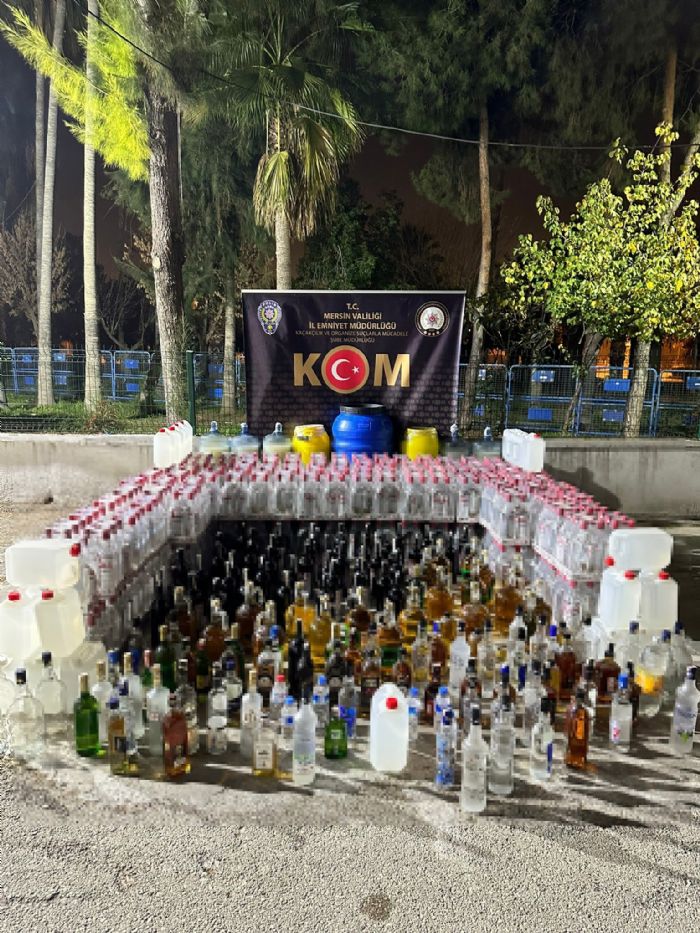 Mersin’de bin 215 litre sahte alkol ele geirildi