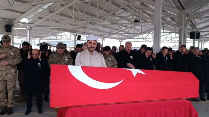 Elbab ehidi Kurt, dualarla memleketine uurland