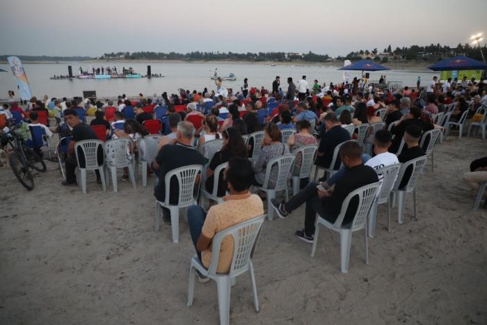 Altn Koza erevesinde gl zerinde konser