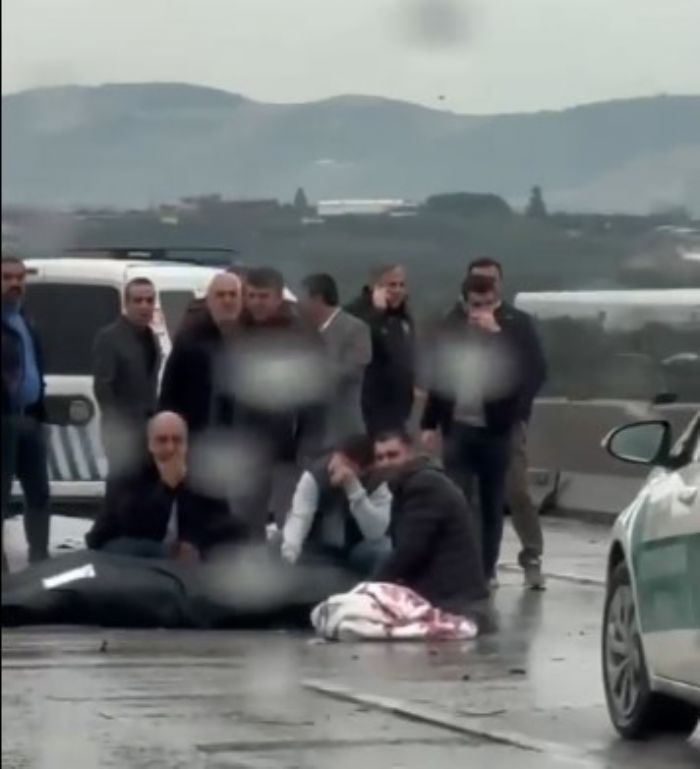 Mersin Otobannda Kaza: 1 l, 1 Yaral