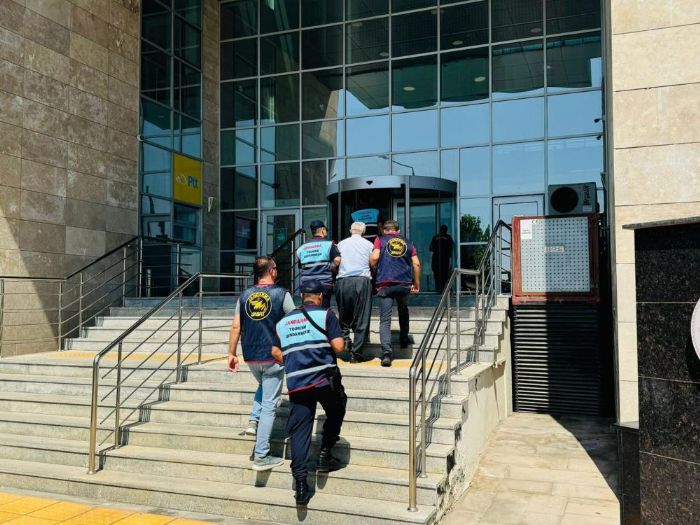Mersin’de anz yakan 2 kii dronla sust yakaland