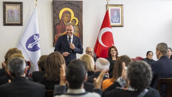 Bakan Seerden Mersin Rum Ortodoks Kilisesine Ziyaret