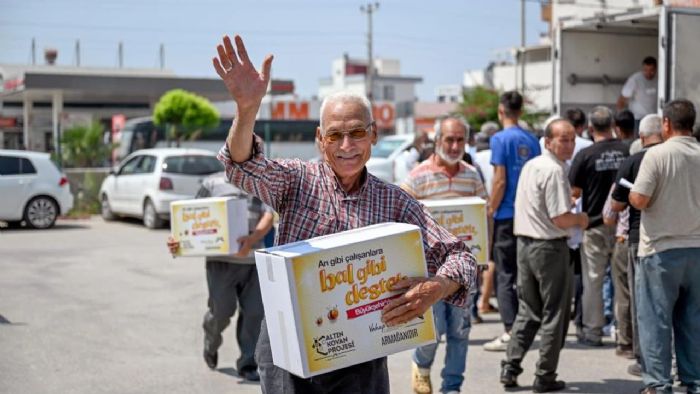 Mersin’de Arclara ve reticilere Bal Gibi Destek