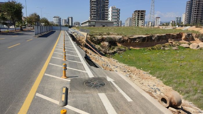 Mersin’de bisiklet yolu kt