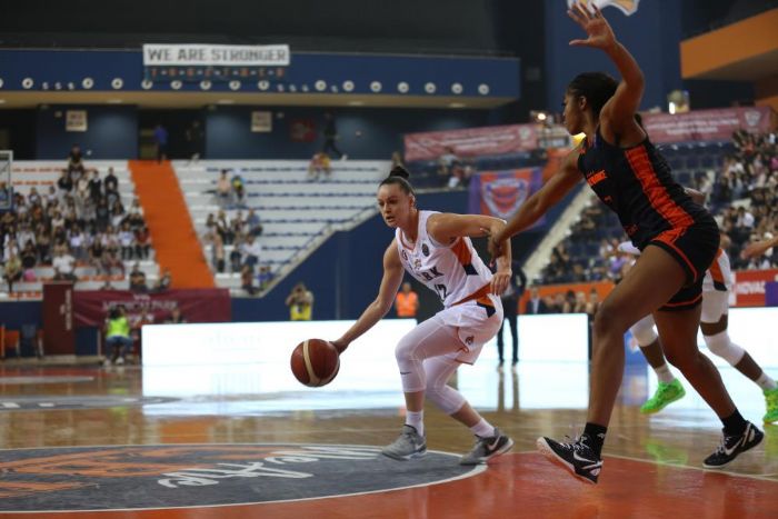 ukurova Basketbol, Avrupa’da 3. galibiyetini ald