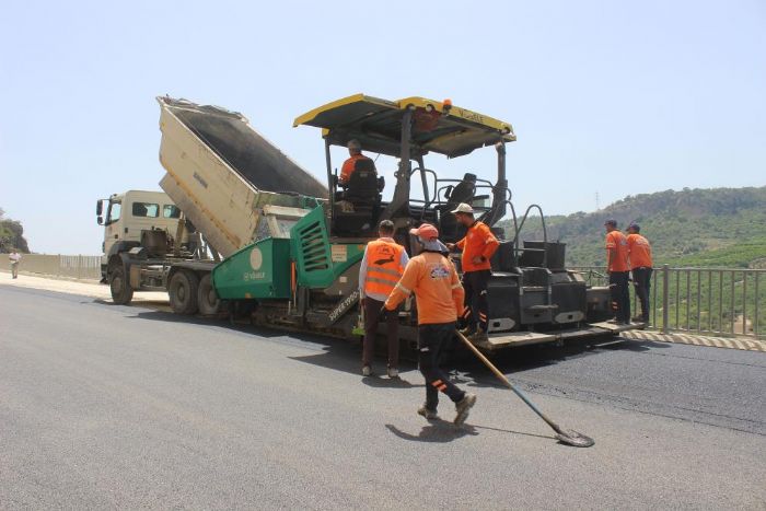 Mersin’de Heyelan Riski Olan Yolda alma Yapld