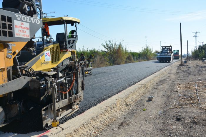 Asfalt almalarna Tarsusta devam ediliyor