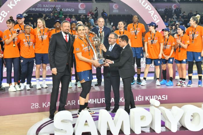 BK Mersin Yeniehir Belediyesinden tarihi baar