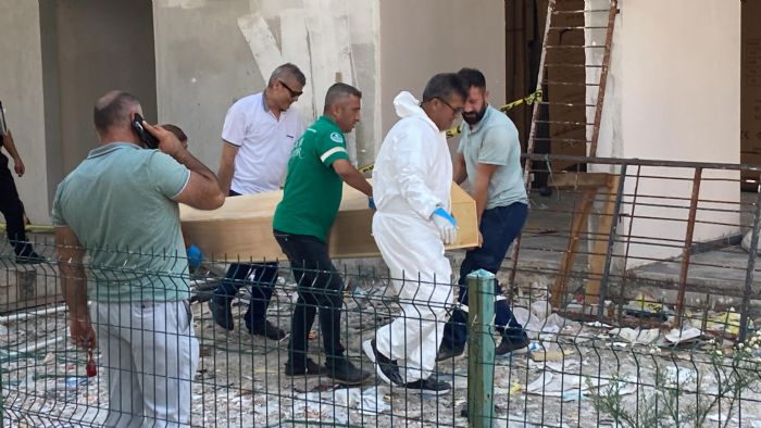 Mersin’de 6’nc kattan asansr boluuna den ii hayatn kaybetti