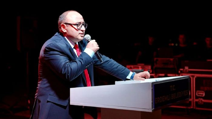 Bakan Karadan Demokrasi ve Birlik Vurgusu