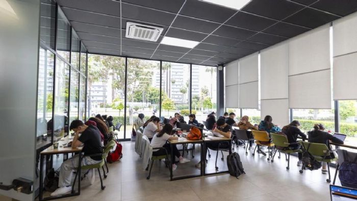 Okuma Salonlar Genlere Gvenli ve Konforlu Ortam Sunuyor