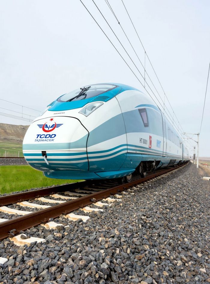 Mersin-Adana-Osmaniye-Gaziantep Hzl Treni ile seyahat sresi 2 saate inecek